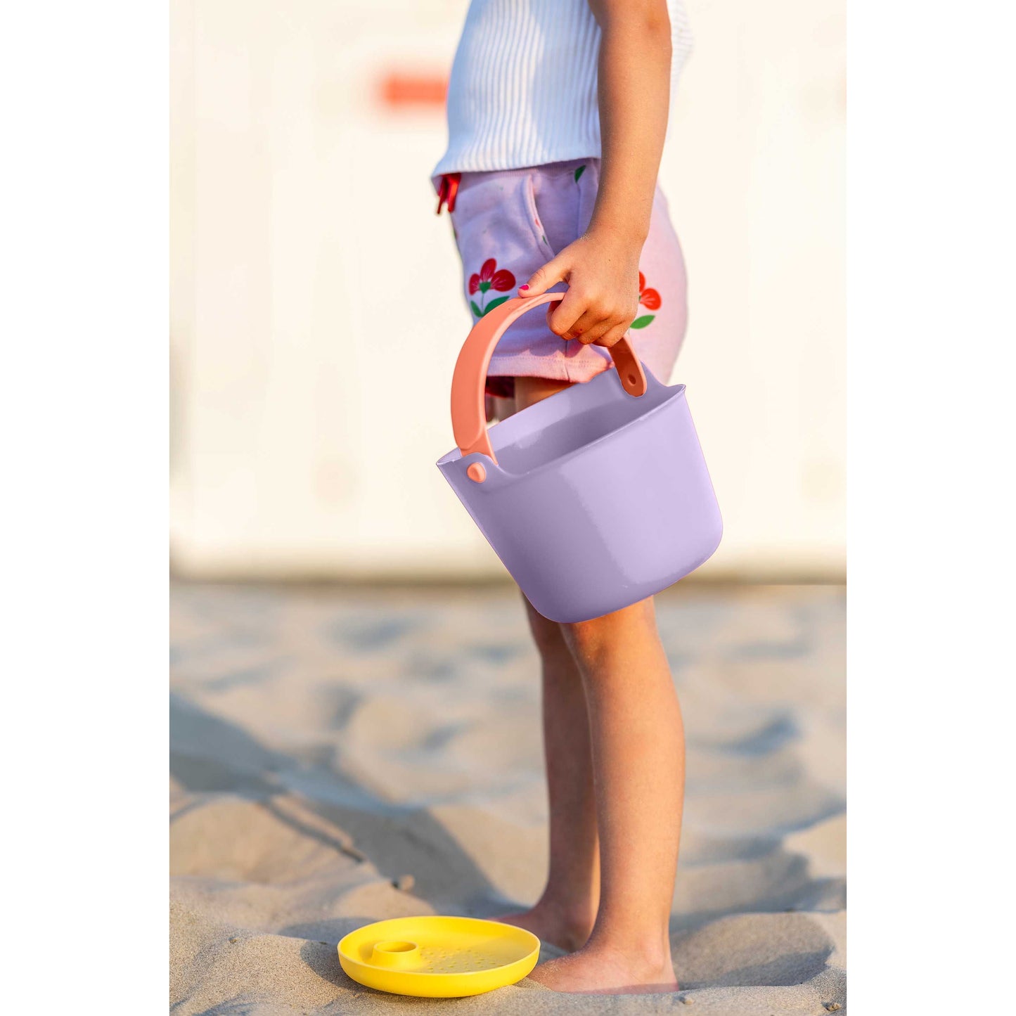 Quut Bucki – Bucket & Sand Sifter “Paars‐Geel”