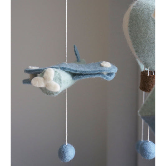 Móvil de Aviones, Globos Aerostáticos y Cometas en Tonos Azules – Gamcha