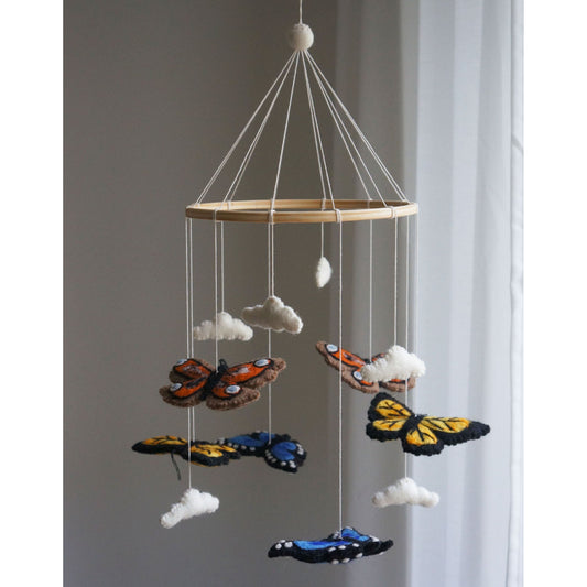 Móvil de Mariposas de Fieltro – Gamcha