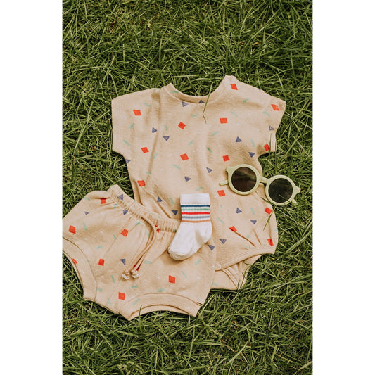 Shorts holgados de bebé con estampado Sprinkle – Sproet & Sprout