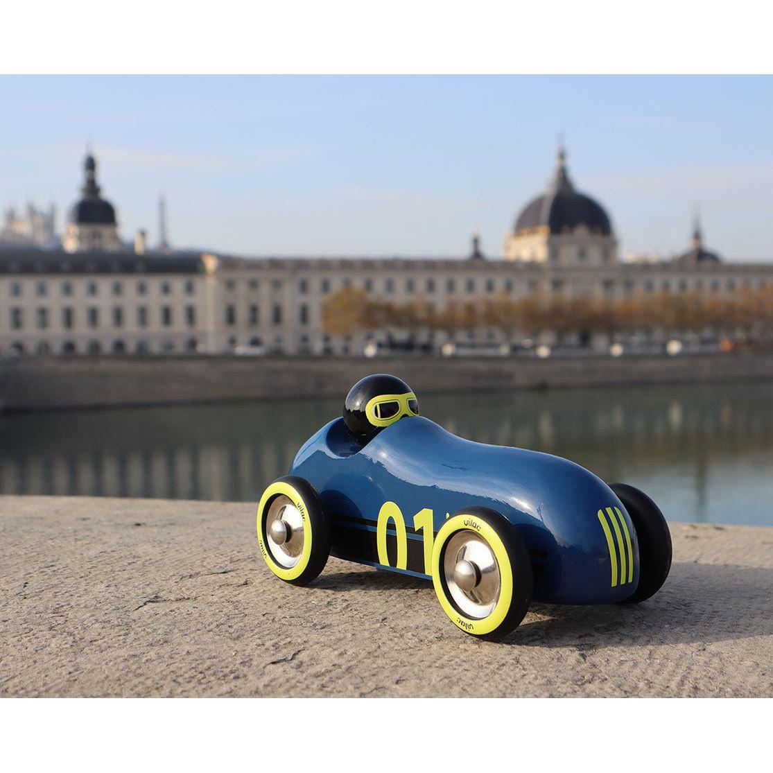 Coche de Carrera Azul “01” – Vilac