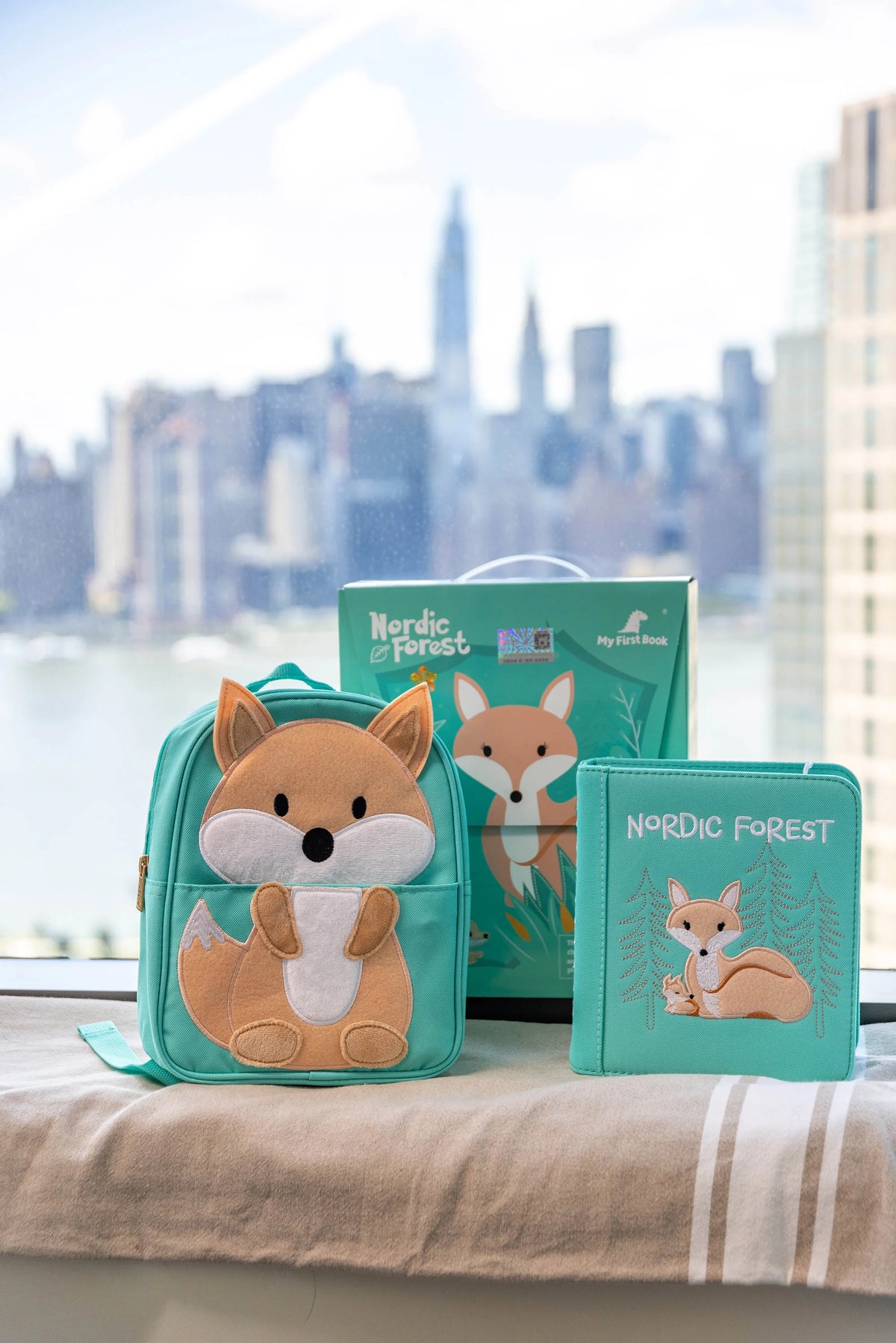 Libro Sensorial Nordic Forest + Mochila – My First Book