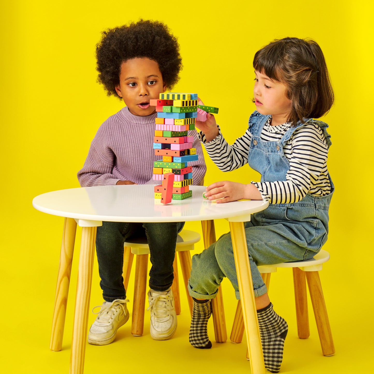 Juego de Equilibrio de Bloques con Dados – Kidoki
