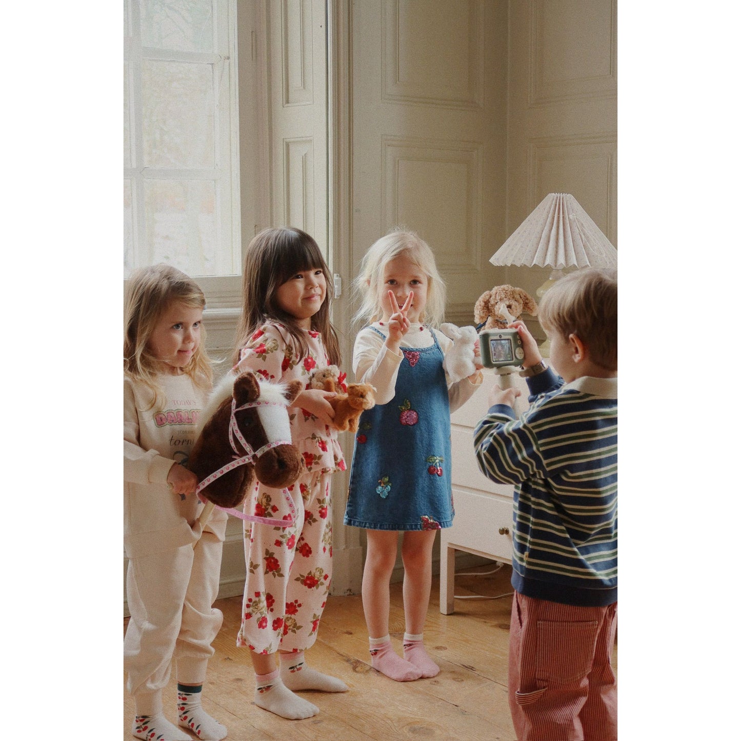 Cámara Digital Infantil con Trípode – Konges Sløjd