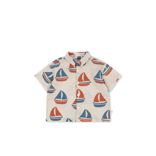 Camisa de manga corta Elliot – Estampado Veleros | Konges Sløjd