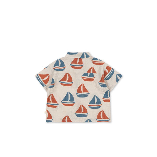 Camisa de manga corta Elliot – Estampado Veleros | Konges Sløjd