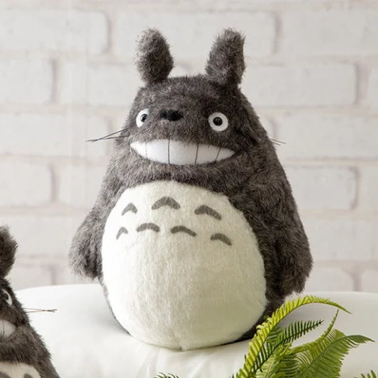 Peluche Totoro Gris Sonriente – Studio Ghibli