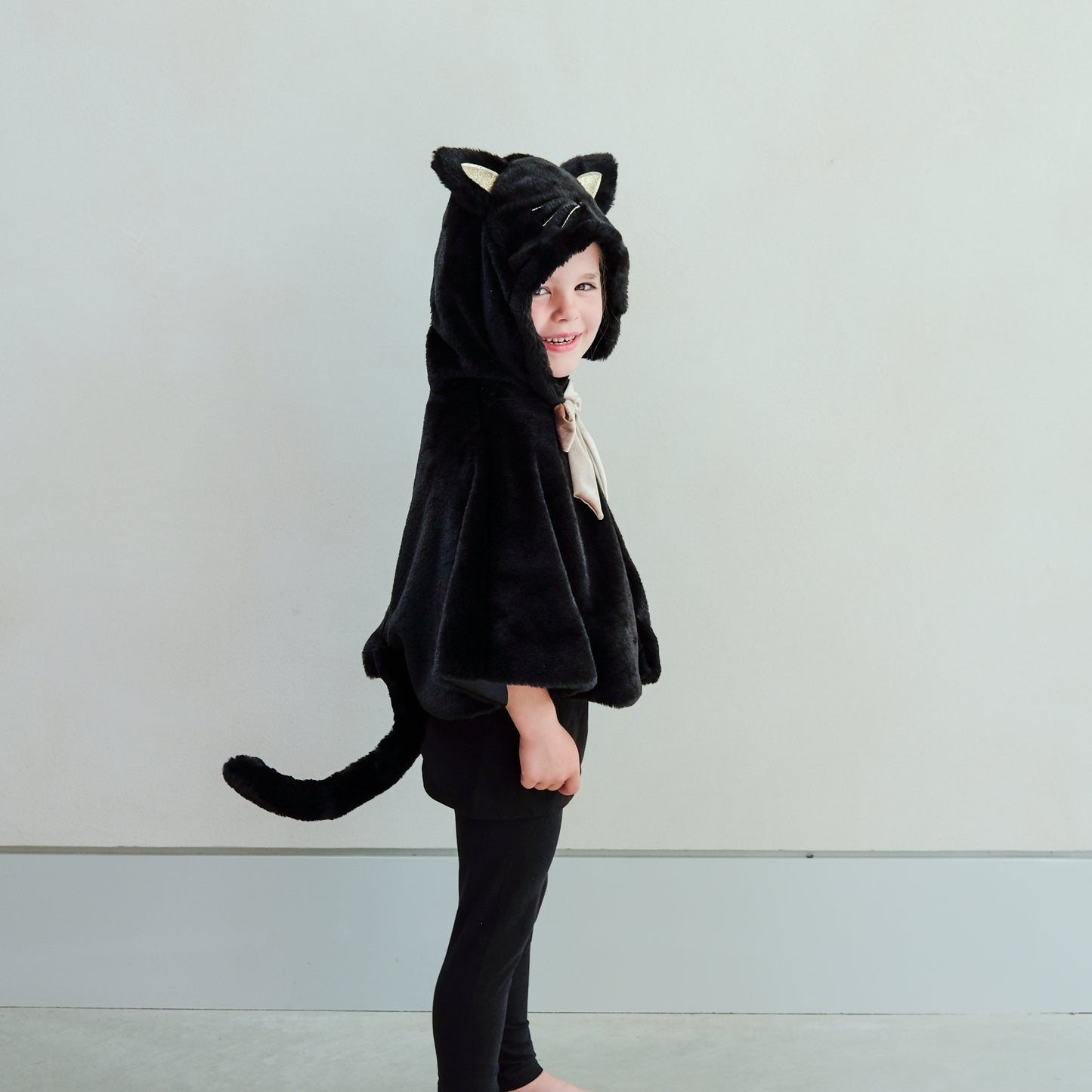 Capa Black Cat | Mimi & Lula