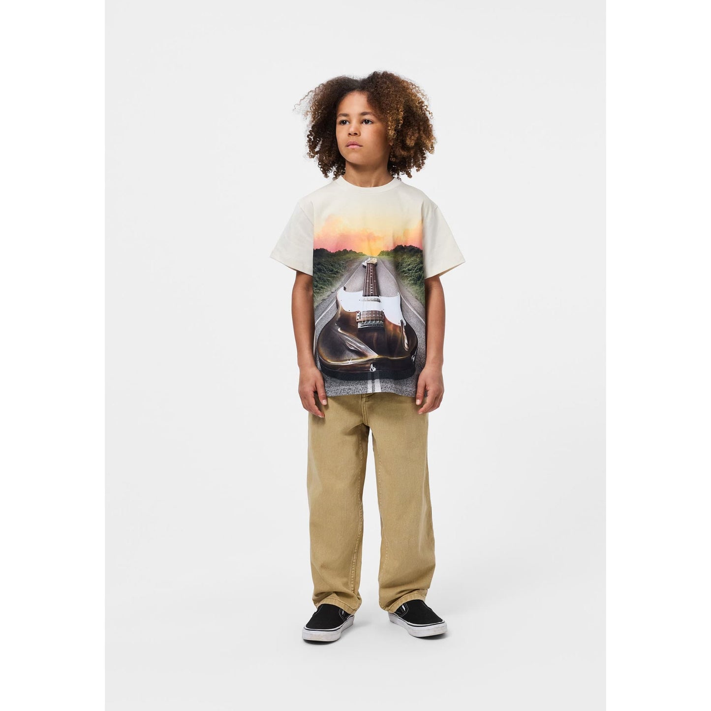 Riley On the Road T-shirt – MOLO