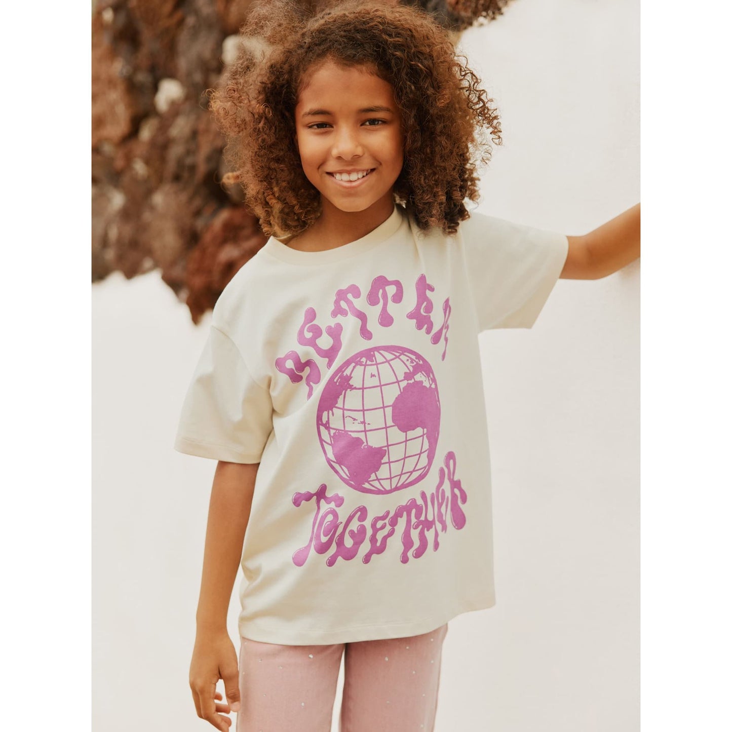 Camiseta Riley “Better Together” – Summer Sand | MOLO