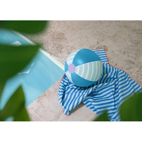 Pelota de Playa Azul y Pastel – Quut