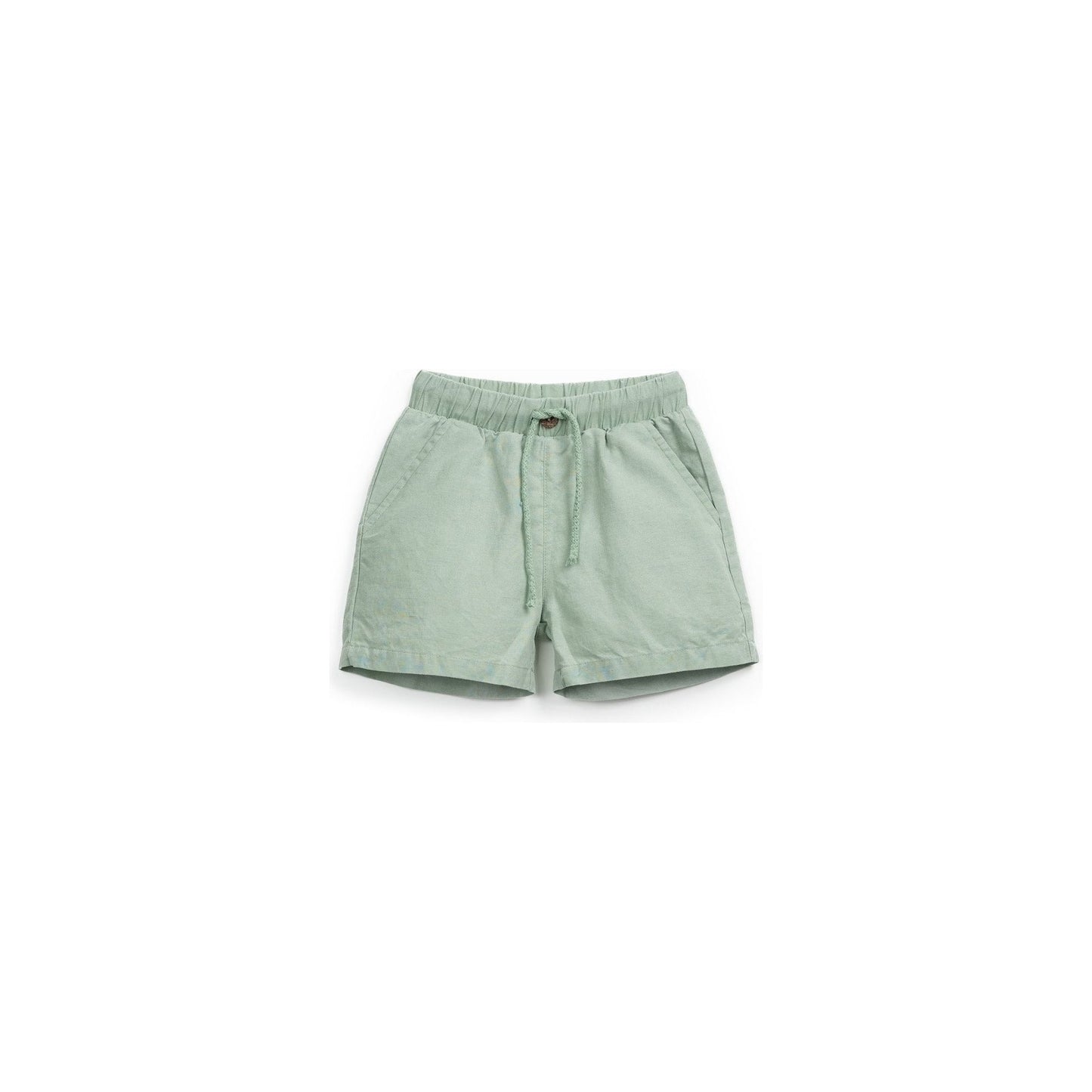 Pantalón Corto de Tela  Verde con Botón de Coco Decorativo – Play Up