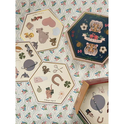 Juego de Cartas “Two of a Kind” – Konges Sløjd