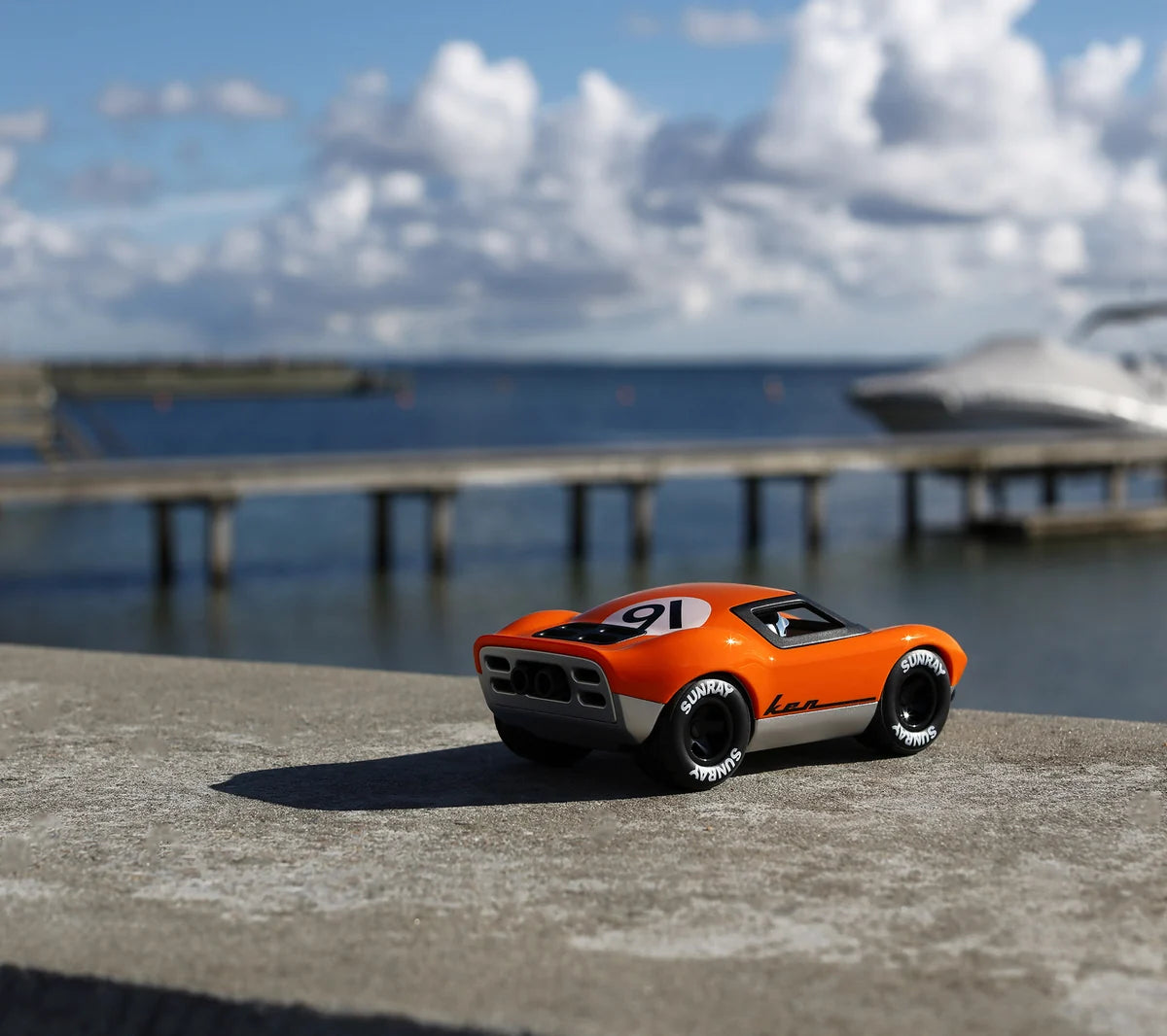 Coche Ken Gibson – Playforever