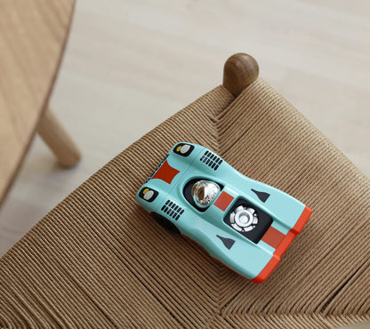 Coche Klaus Zemonsta – Playforever