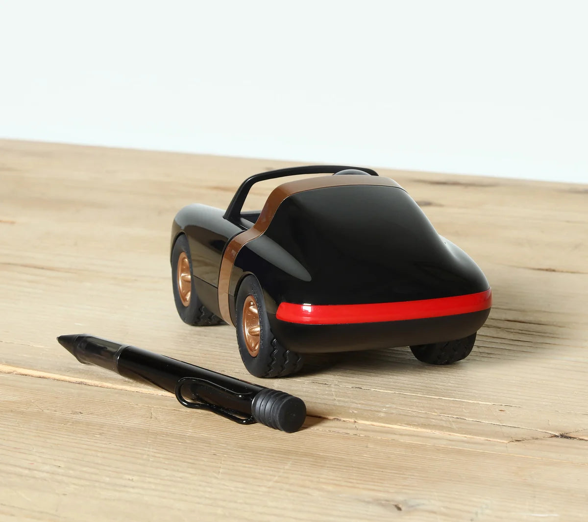 Coche Luft Crow – Playforever