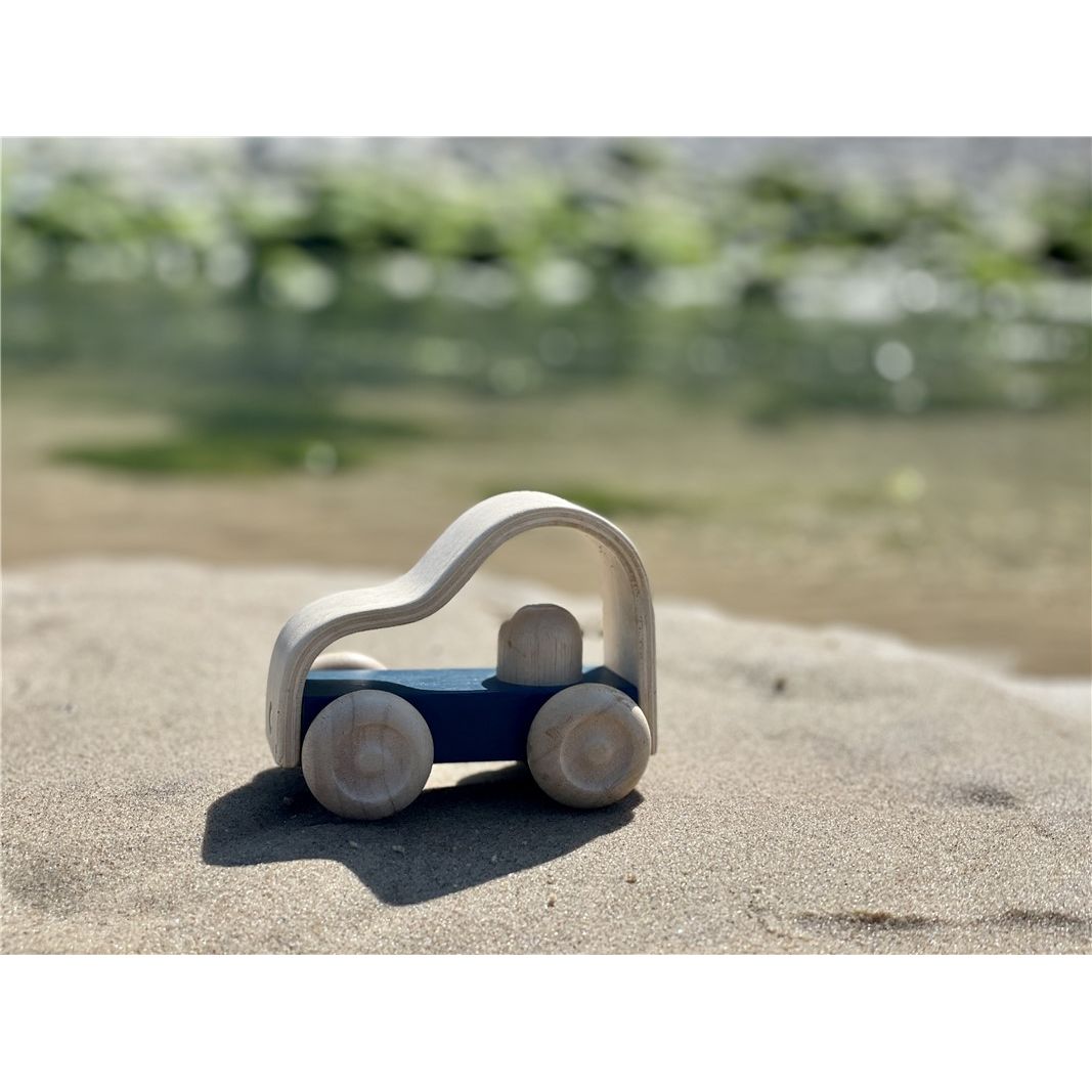 Camión Barredora de Madera “Broom Truck” - PlanToys