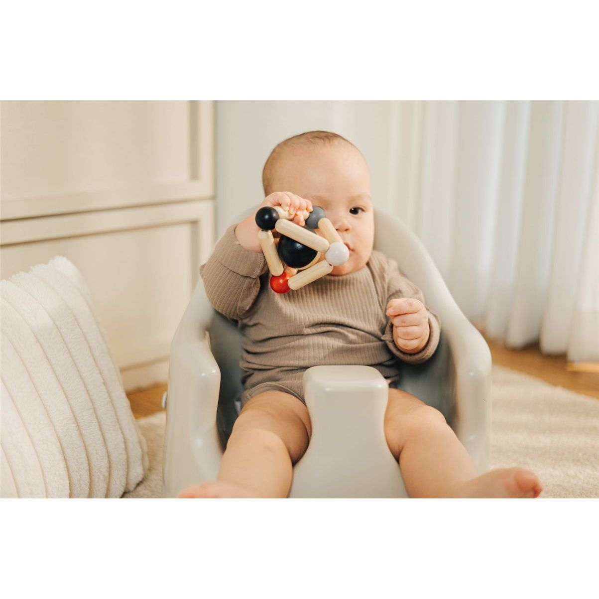 Sonajero Pirámide de Madera | PlanToys