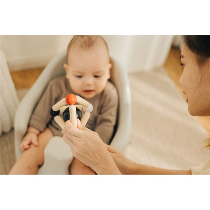 Sonajero Pirámide de Madera | PlanToys