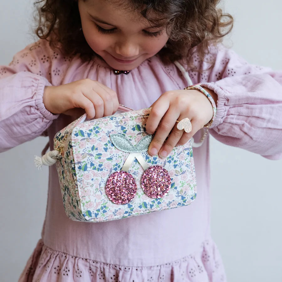 Bolso "Floral Cherries" – Mimi & Lula