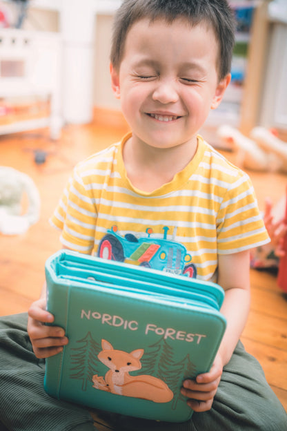 Libro Sensorial Nordic Forest + Mochila – My First Book