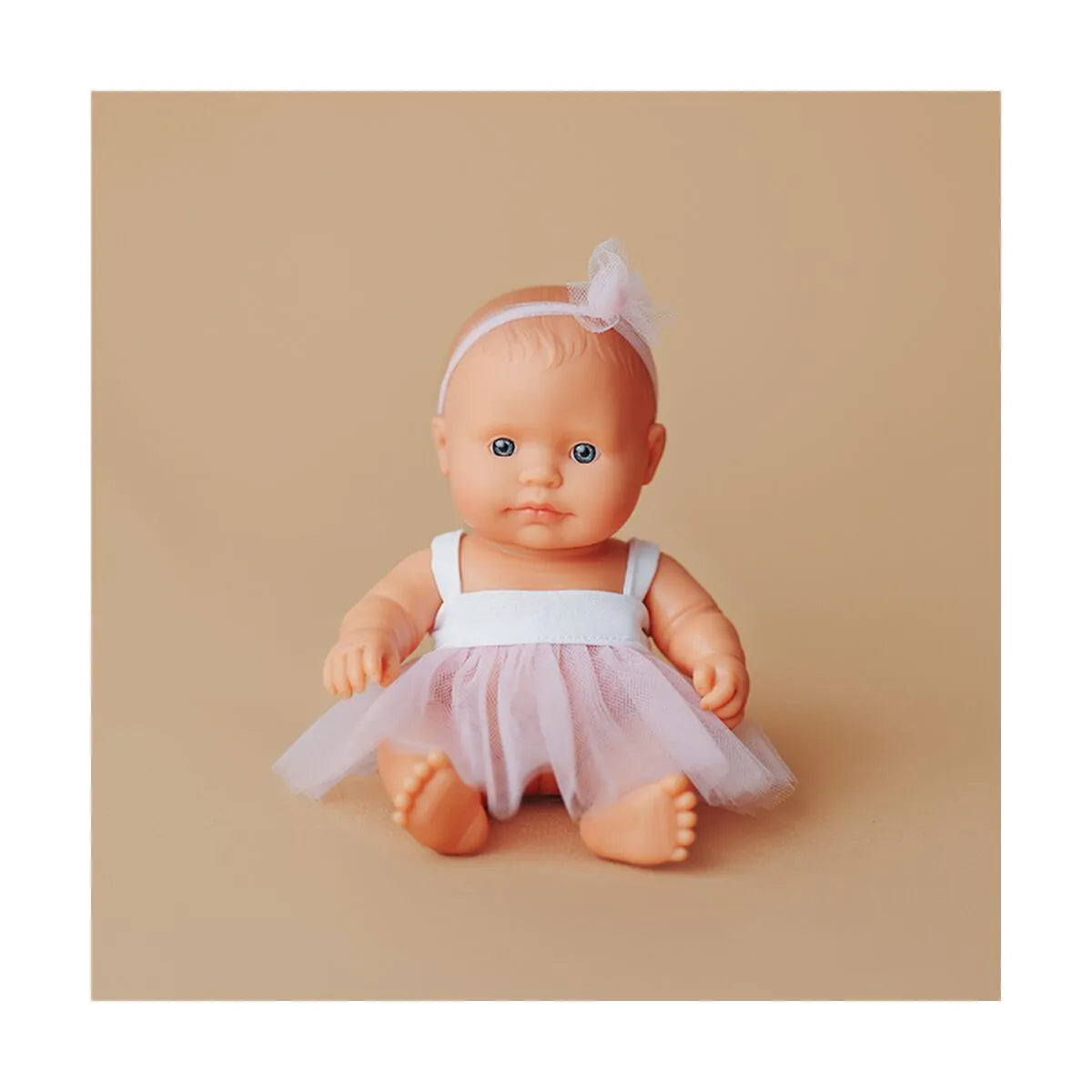 Miniland “My Friends & Me” – Muñeca Bebé Caucásica 21 cm