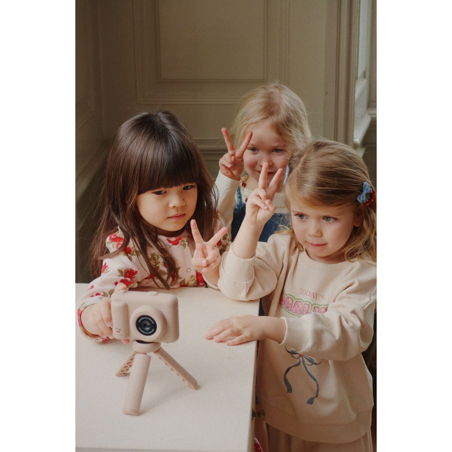 Cámara Digital Infantil con Trípode – Konges Sløjd