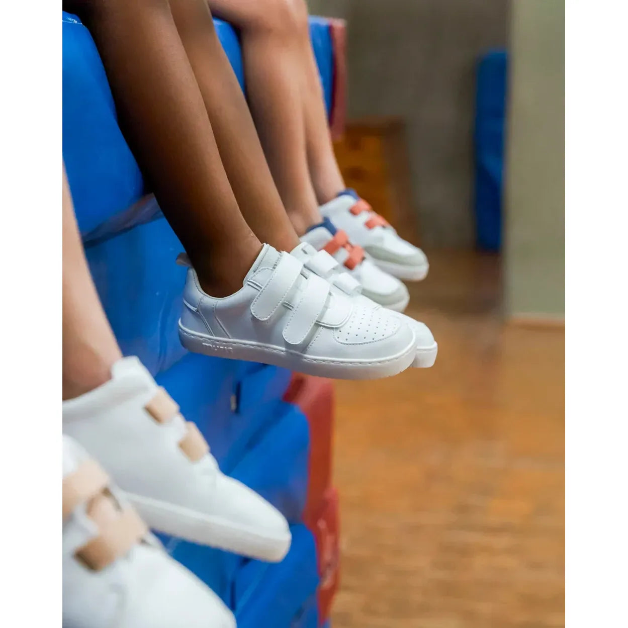 Zapatilla Petra Junior Off White · Muris