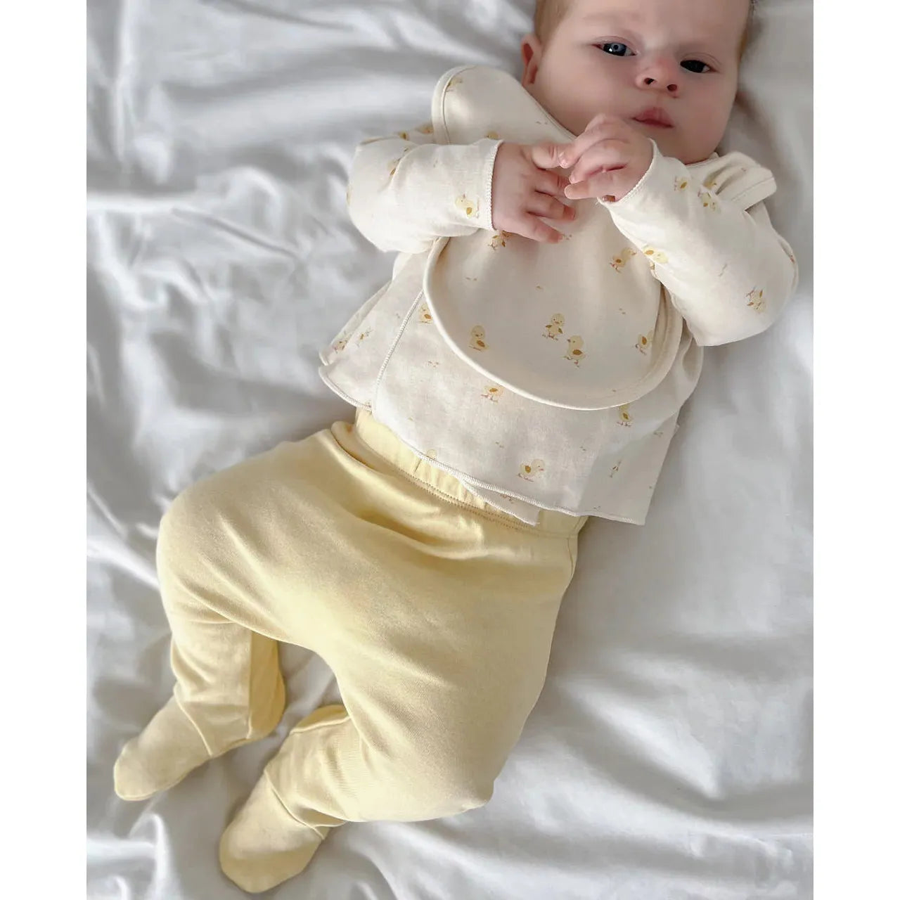 North Baby – Conjunto “Duckling” (Camiseta Cruzada + Polaina)