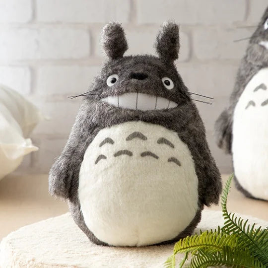 Peluche Totoro Gris Sonriente – Studio Ghibli