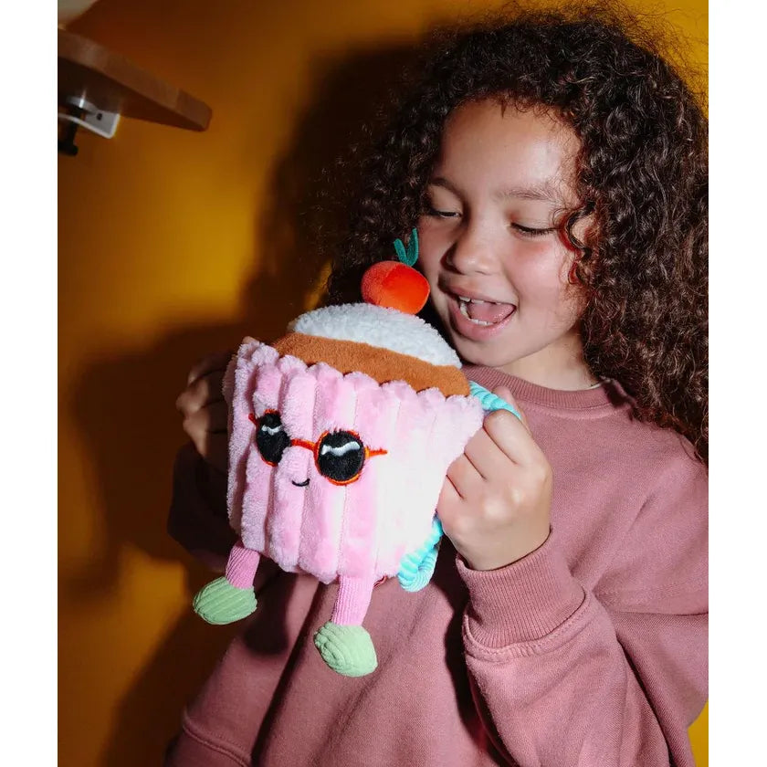 Peluche “Cherry Cake” – Hello Hossy