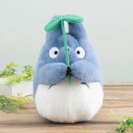 Peluche Totoro Azul con Hoja (Dodonko) – Studio Ghibli